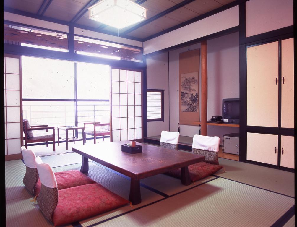 Oyado Sansui Hotel Achi Exterior photo